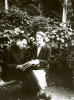 П. Кулыгин с женой Е.Ф. Марченко. 30-е годы