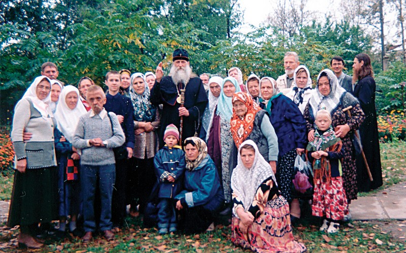 Прихожане православного старообрядческого храма Во Имя Покрова Пресвятыя Богородицы. Хабаровск