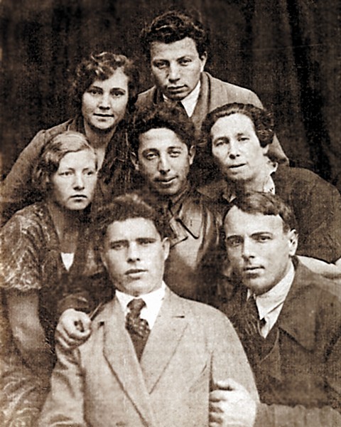Артисты Хабаровской филармонии. 1943