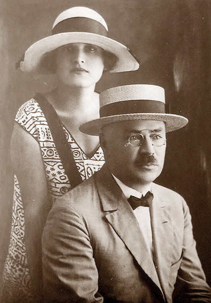 Марианна Колосова и генерал Косьмин в Харбине в 1920-е гг.