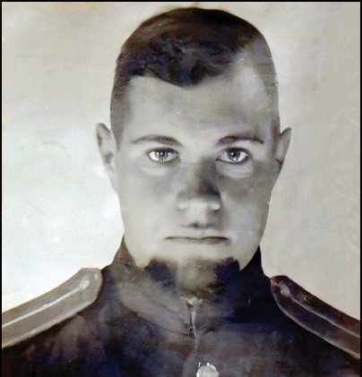 Борис Михайлович Киянец, пилот Ил-2. 1944. Фото из альбома А. Геращенко