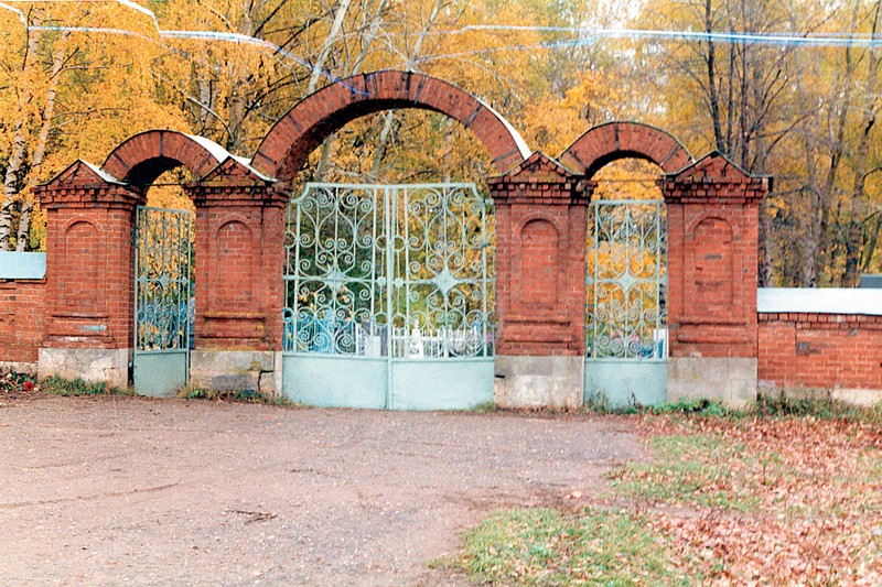 Елабуга. Петропавловское кладбище