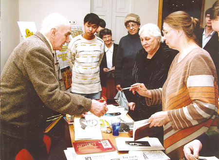 Яркое событие года – встреча с человеком-легендой, писателем, японистом и китаеведом Г.Г. Пермяковым. 2004