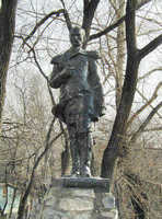 Памятник Г.И. Невельскому в Николаевске-на-Амуре