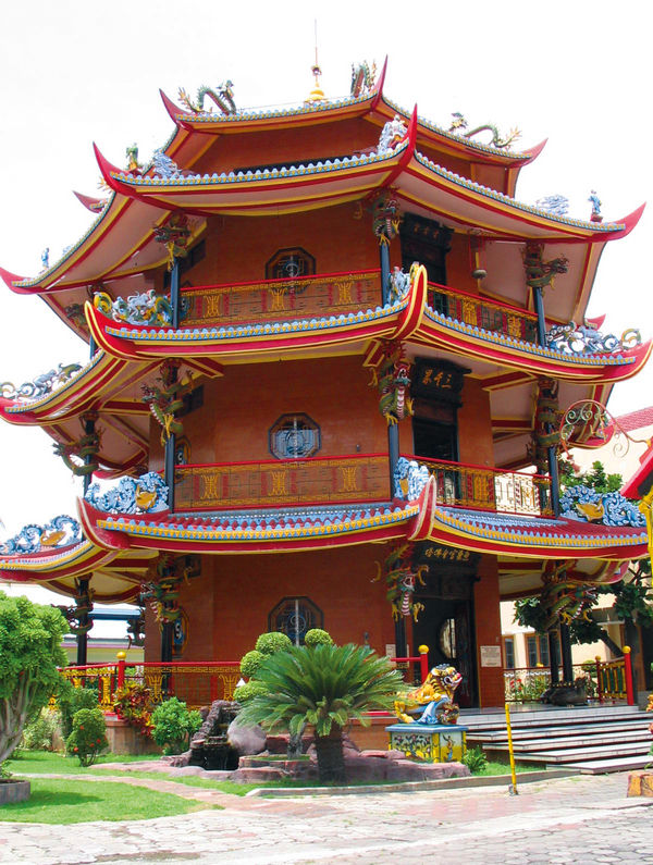 Буддийский (китайский) храм в г. Мадьюн