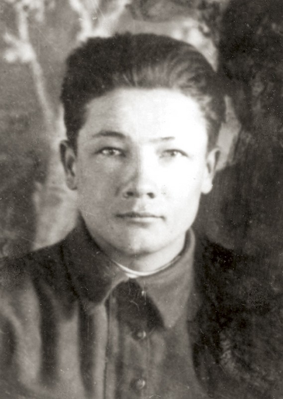 Николай Анатольевич Рюмкин, лейтенант, командир взвода стрелкового полка, погиб 20 сентября 1942 года, хутор Вертячий Волгоградской области
