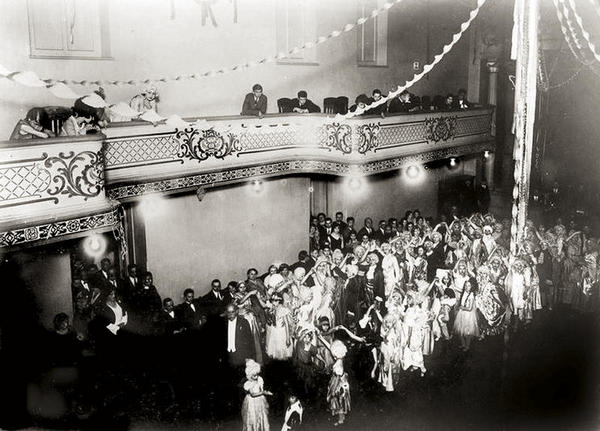 Харбинский театр «Модерн». 1940-е
