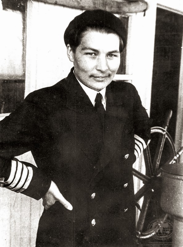 Анна Щетинина – капитан теплохода «Чавыча». 1936